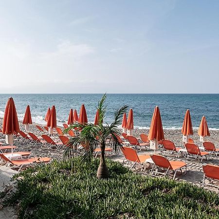 Angela Beach Aparthotel Platanés Exterior foto