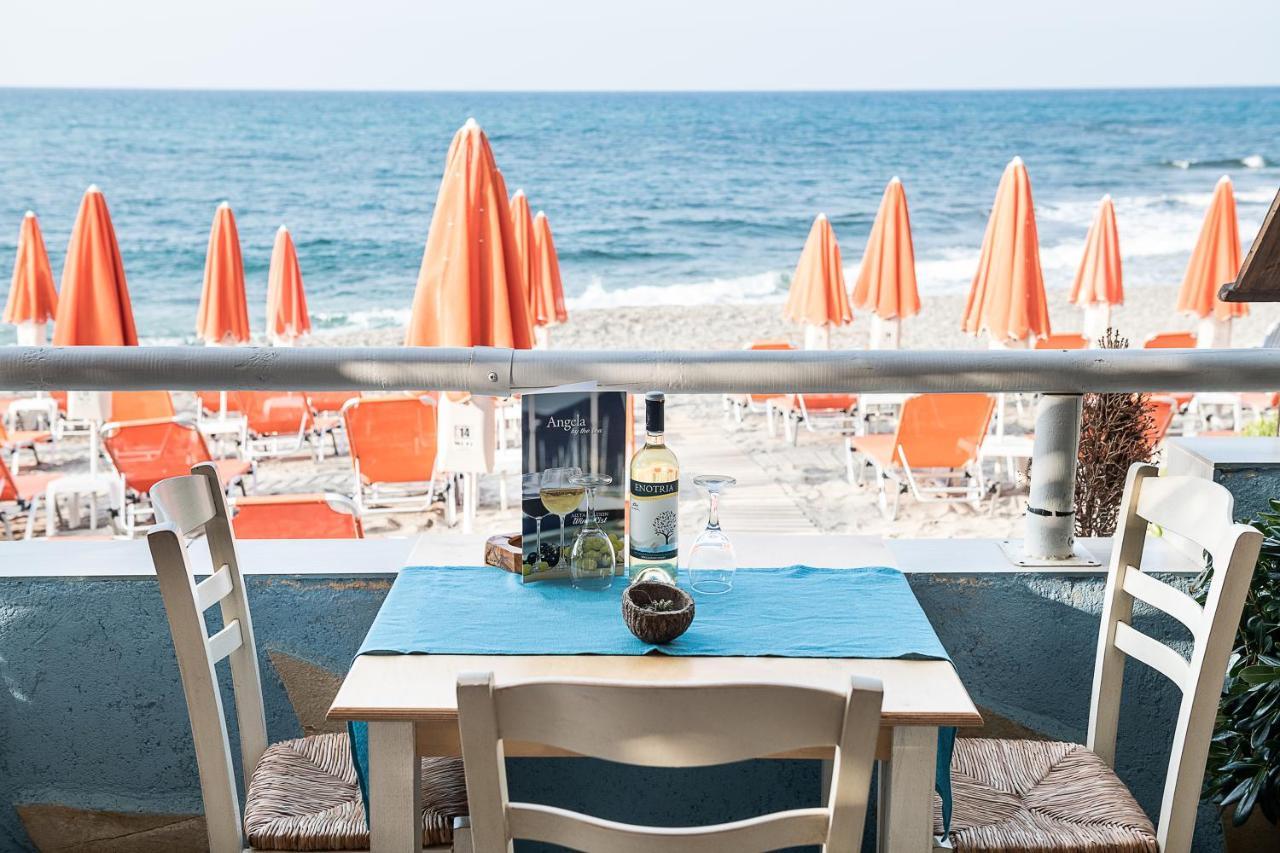 Angela Beach Aparthotel Platanés Exterior foto